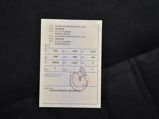 Tymczasowy dowód rejestracyjny z danymi pojazdu i adnotacją "ZAREJESTROWANO WARUNKOWO".